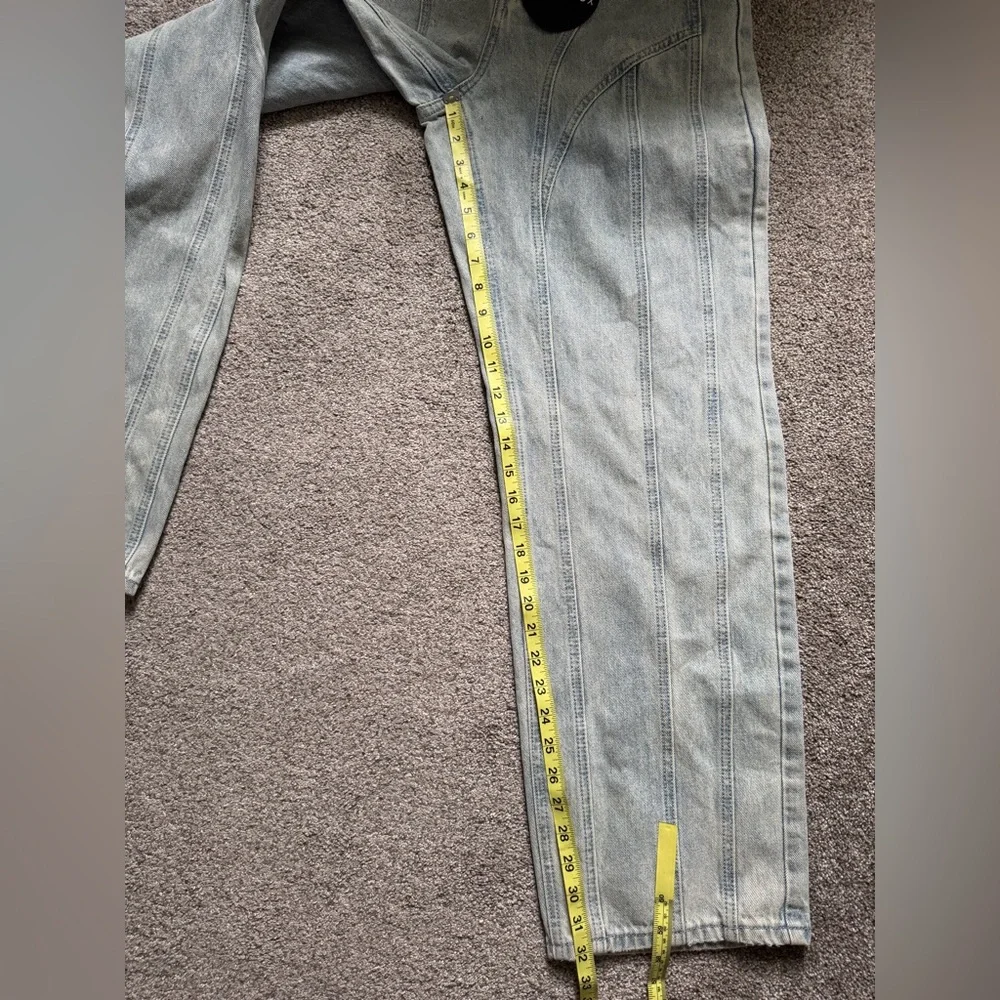 NWT White Fox Did You Miss Me Mid Rise Straight Leg Denim Size Medium Acid Wash - Picture 16 of 16